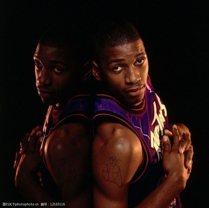 中展现其无 中展现其无